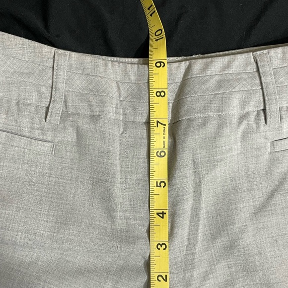 Apt. 9 Women's Gray Curvy Fit Straight Leg Trousers, Sz 2, Excellent Condition - Picture 11 of 16